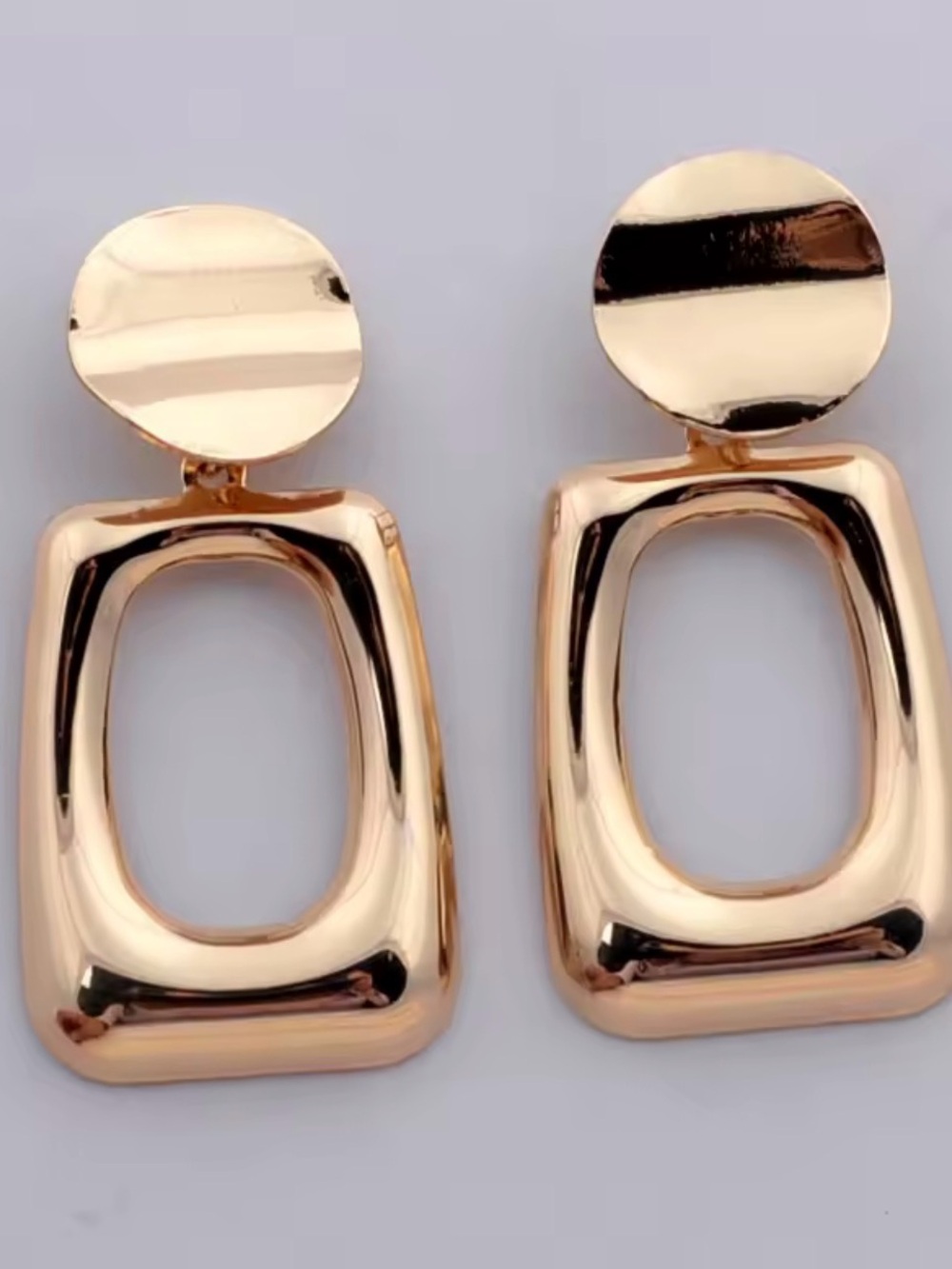 Elegant Gold Geometric Drop Earrings